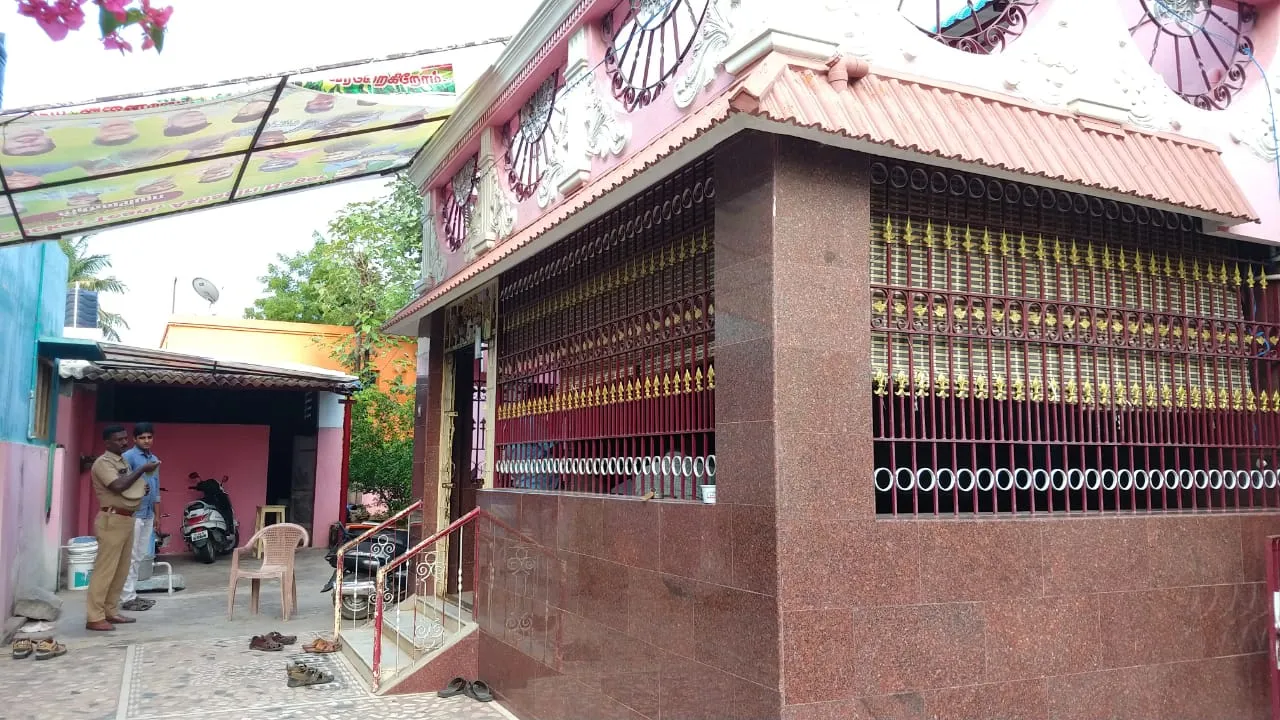 VELLORE LOK SABHA ELECTION INCOME TAX DEPARTMENT START THA RAID